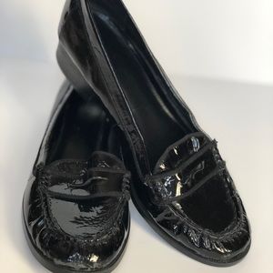Ralph Lauren patent leather Low heel pumps